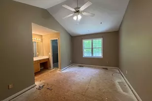 1523 Middle Ridge Dr, Willow Springs, NC 27592 - Photo 11