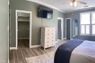 1130 Parkridge Ln, Raleigh, NC 27605 - Photo 11