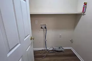 906 W Chatham St, Cary, NC 27511 - Photo 11