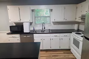 902 W Chatham St, Cary, NC 27511 - Photo 3