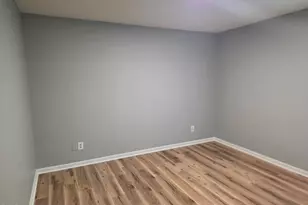 902 W Chatham St, Cary, NC 27511 - Photo 11