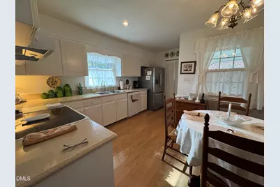 807 Palmetto Drive, Cary, NC 27511 - Photo 9