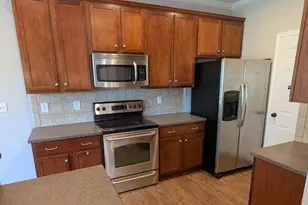 2003 Woodsdale Dr, Durham, NC 27703 - Photo 9