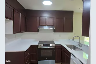 309 Wyatts Pond Lane, Cary, NC 27513 - Photo 9