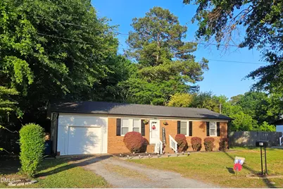801 S Sampson Avenue, Dunn, NC 28334 - Photo 1
