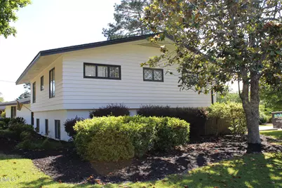 1607 Lakeshore Drive, Dunn, NC 28334 - Photo 3