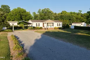 199 Iris Bryant Rd, Erwin, NC 28339 - Photo 3