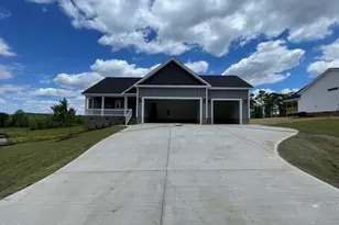 164 Tee Dr, Selma, NC 27576 - Photo 1