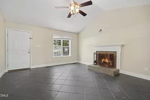 117 Gracie Ln, Clayton, NC 27520 - Photo 5
