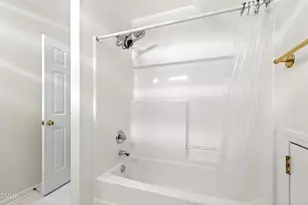 4305 Dinwiddie Ct, Raleigh, NC 27604 - Photo 35