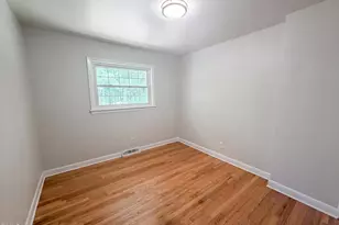 4225 Morton Dr, Durham, NC 27704 - Photo 7