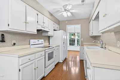 118 Shady Meadow Circle, Cary, NC 27513 - Photo 7