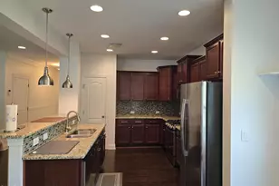 1011 Poplar St, Durham, NC 27703 - Photo 7