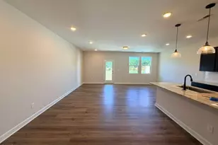 3846 Well Fleet Dr, Willow Springs, NC 27592 - Photo 9