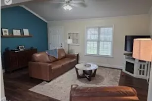 105 JJ Dr, Benson, NC 27504 - Photo 7