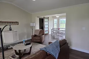 105 JJ Dr, Benson, NC 27504 - Photo 5