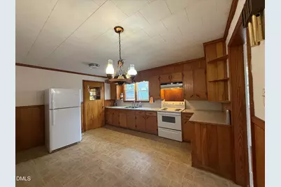 116 Glenwood Drive, Burlington, NC 27215 - Photo 3