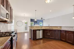 226 Beaconwood Ln, Holly Springs, NC 27540 - Photo 9