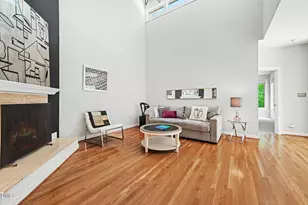 9 Tottenham Ln, Chapel Hill, NC 27517 - Photo 5