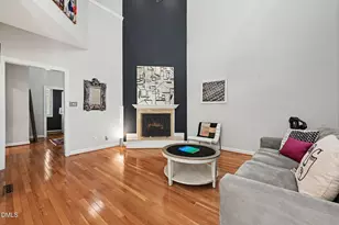 9 Tottenham Ln, Chapel Hill, NC 27517 - Photo 7