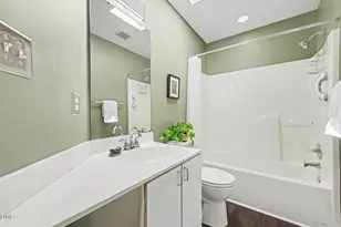 9 Tottenham Ln, Chapel Hill, NC 27517 - Photo 25