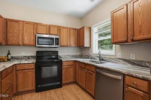 212 N Honey Springs Ave, Fuquay Varina, NC 27526 - Photo 15