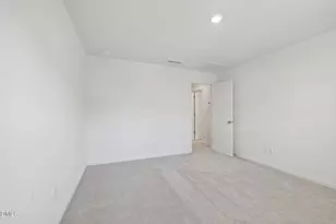 512 Sunset Lk Dr, Durham, NC 27703 - Photo 19