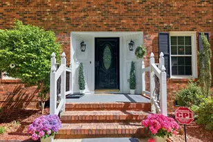 100 Moray Ct, Cary, NC 27511 - Photo 5