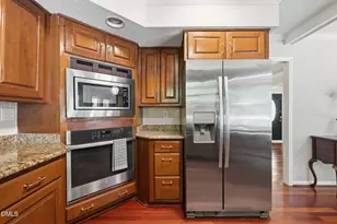 100 Moray Ct, Cary, NC 27511 - Photo 19