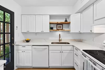220 Elizabeth Street #B4, Chapel Hill, NC 27514 - Photo 1