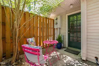 220 Elizabeth Street #B4, Chapel Hill, NC 27514 - Photo 5