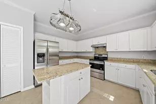 2507 Cranswick Pl, Apex, NC 27523 - Photo 9