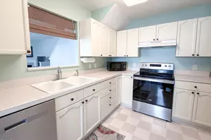 2017 Thornblade Dr, Raleigh, NC 27604 - Photo 15