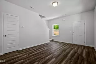 239 Courtside Dr, Dunn, NC 28334 - Photo 3