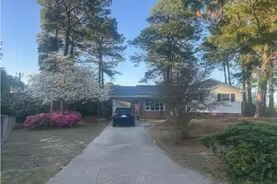 830 Dinmont Cir, Fayetteville, NC 28306 - Photo 3