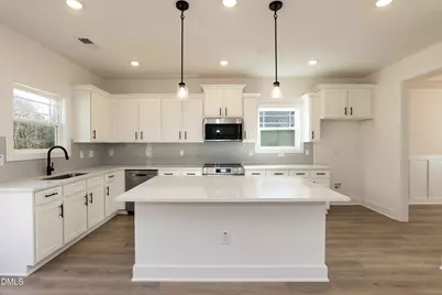 706 Dunlawton Court, Sanford, NC 27330 - Photo 7