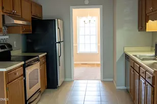 1345 Butterwood Cir, Fayetteville, NC 28314 - Photo 3