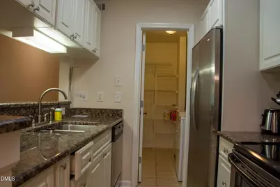 1010 Kingswood Drive #Apt G, Chapel Hill, NC 27517 - Photo 5