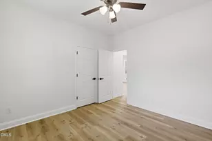 924 E Davis St, Burlington, NC 27215 - Photo 19