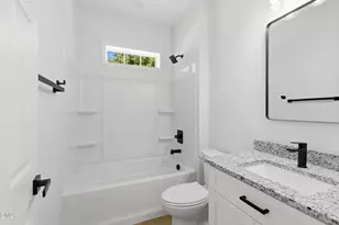 924 E Davis St, Burlington, NC 27215 - Photo 17