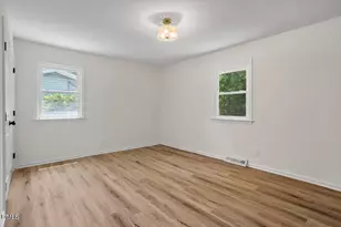 908 Tanglewood Dr, Cary, NC 27511 - Photo 17
