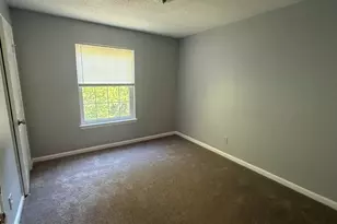 5519 Hornaday Rd, Greensboro, NC 27409 - Photo 9