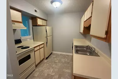 5519 Hornaday Road #D, Greensboro, NC 27409 - Photo 5