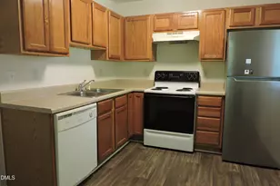 401 Cleveland St, Mebane, NC 27302 - Photo 3