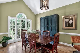 111 Parkcrest Dr, Cary, NC 27519 - Photo 5