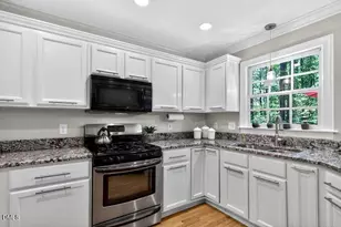 111 Parkcrest Dr, Cary, NC 27519 - Photo 11
