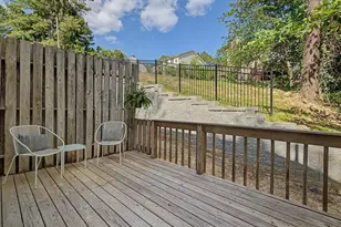 819 Genford Ct, Raleigh, NC 27609 - Photo 13
