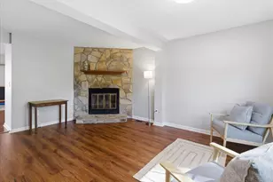 819 Genford Ct, Raleigh, NC 27609 - Photo 5