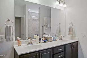 1609 Bloomsbury Manor Dr, Durham, NC 27703 - Photo 13