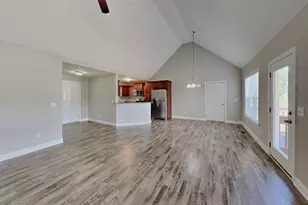 335 Oxfordshire Dr, Fuquay Varina, NC 27526 - Photo 3